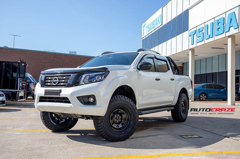 NISSAN-NAVARA-TERRA-SATIN-BLACK